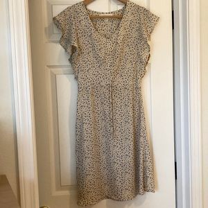 Yellow dress with pale purple flowers (size M)